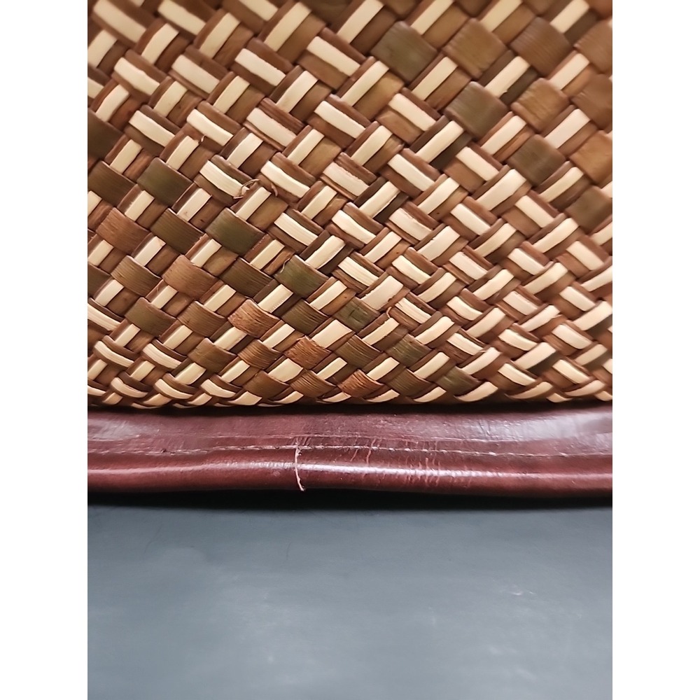 Vintage Rattan Purse With Wooden Handles 7" Tall X 11.5" Across - Picture 6 of 12